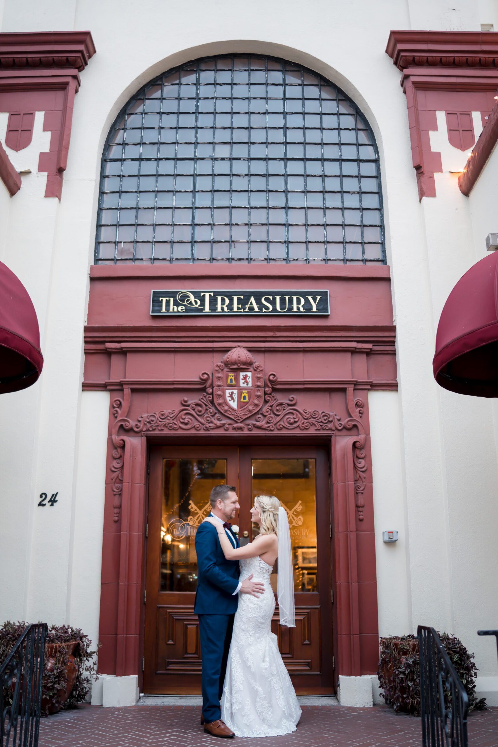 treasury on the plaza wedding photographer